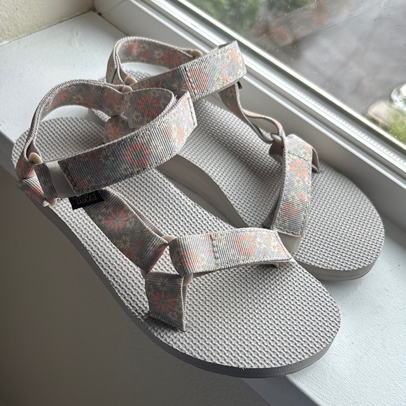 Teva Women's Sandals- Grey Floral - Picture 1 of 5